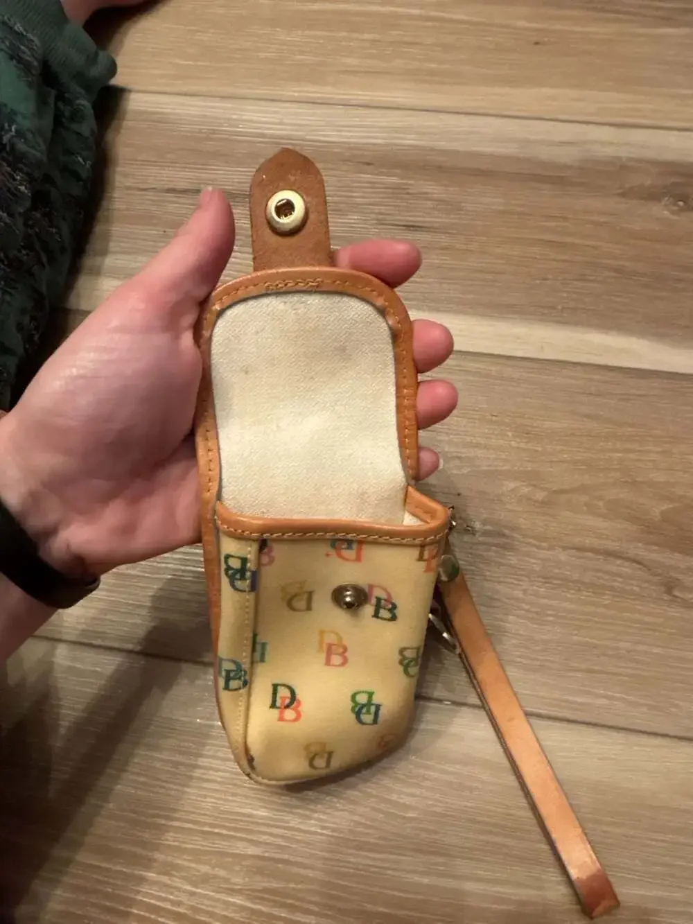 Vintage Dooney & Bourke Coated Canvas Monogram Wristlet Cellcarrier 2000 y2k